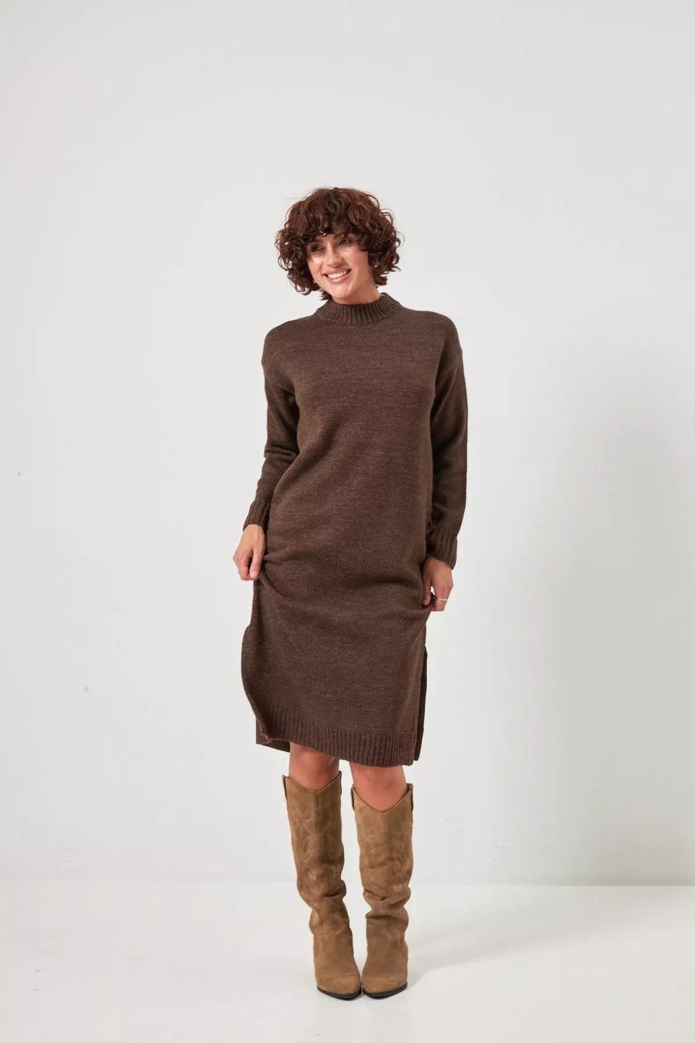 Сукня жіноча вʼязана з розрізами коричнева 14_26_16791/коричневий Wear Me